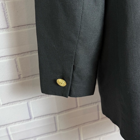 TALBOTS black Blazer with Notched Lapels and Tailored Silhouette/size 4P - Picture 8 of 8